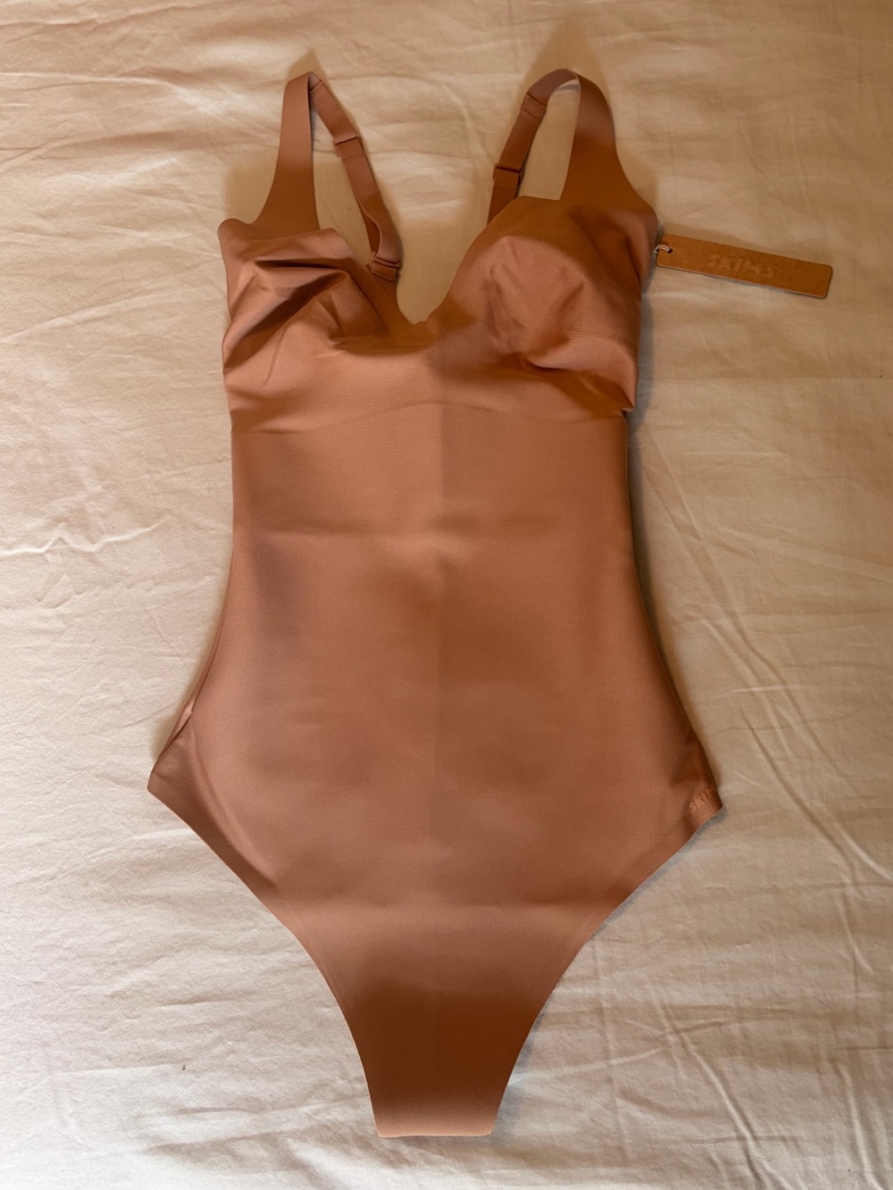 SKIMS NWT plunge bodysuit